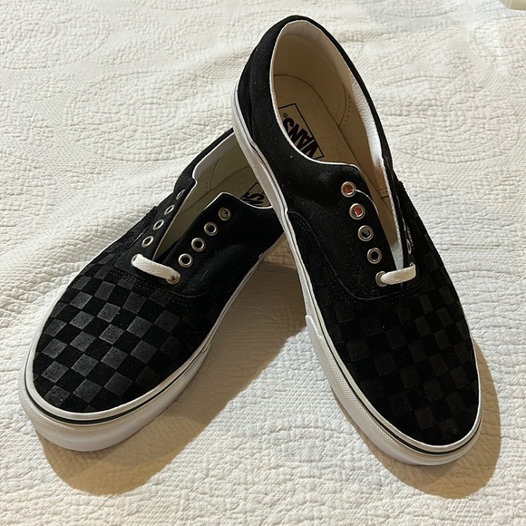 Van’s Deboss Checkerboard Era men’s 11.5. NWT - Picture 2 of 7